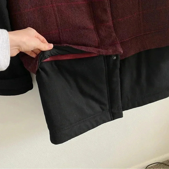 prAna Womens Medium Caprise Insulated Jacket Redberry Sz Small - Picture 7 of 10